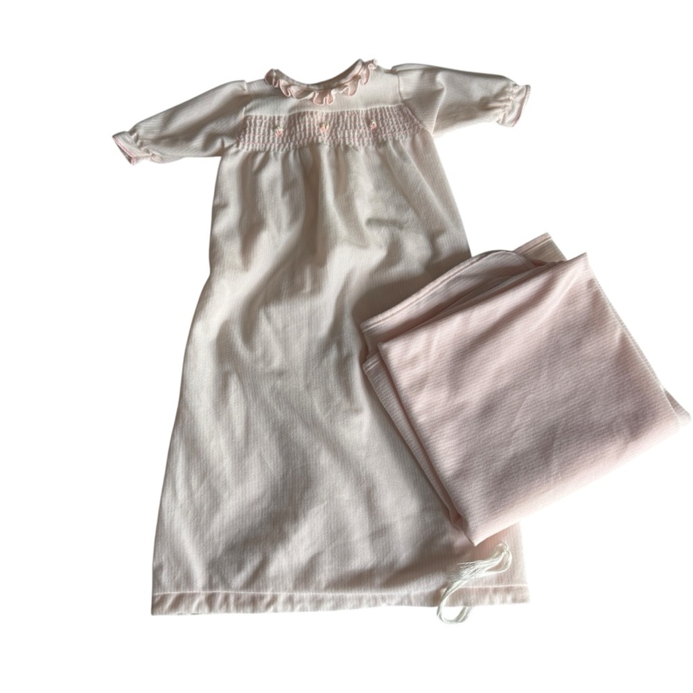 Vintage Carter's Baby Girl‎ Sleep Gown Sack and Blanket Set Newborn Layette Size